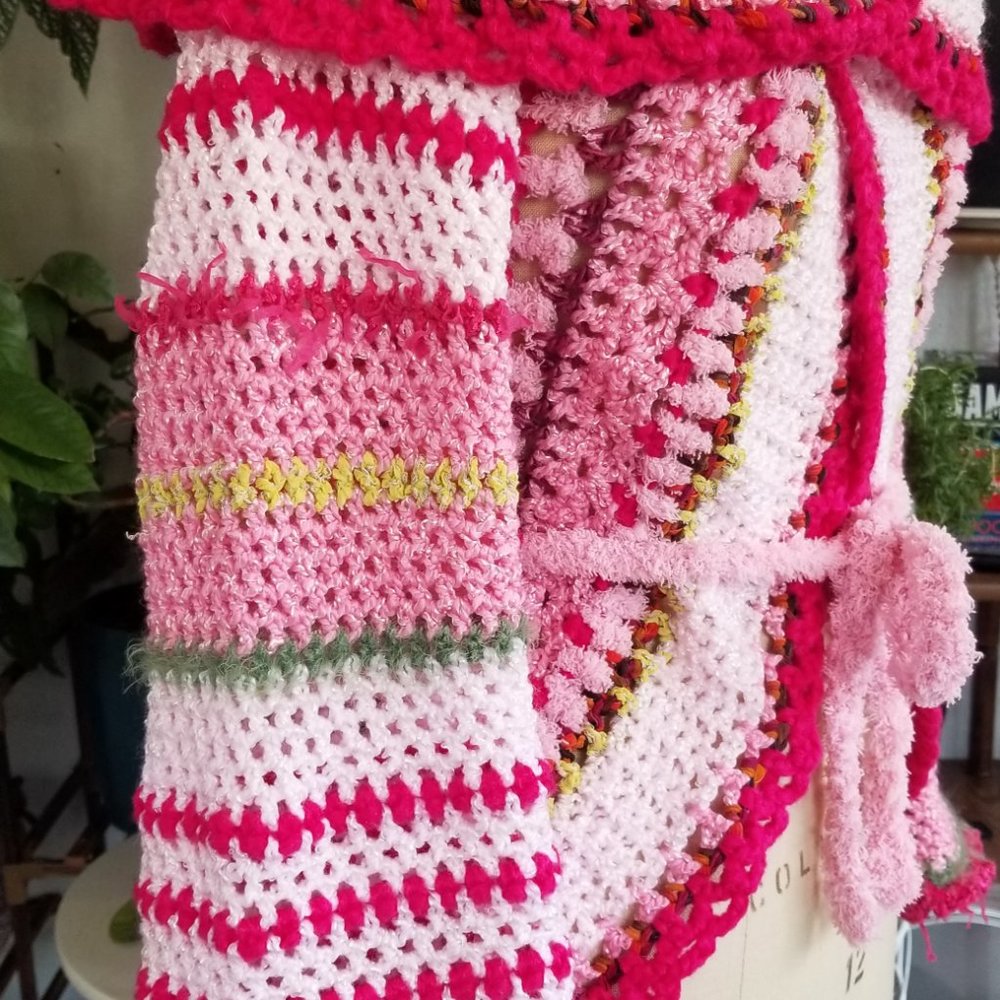 Crochet Pink MANDALA BOHO BOHEMIAN Chic Handmade Sweater MED - Picture 11 of 16